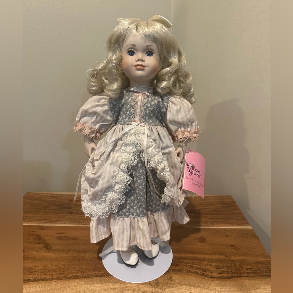 1990’s - 14” Paradise Galleries Porcelain Doll